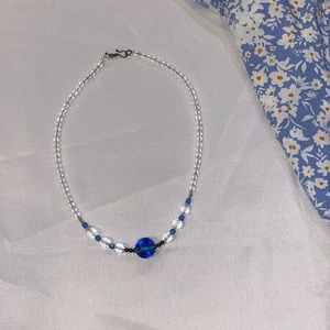 Bead necklace